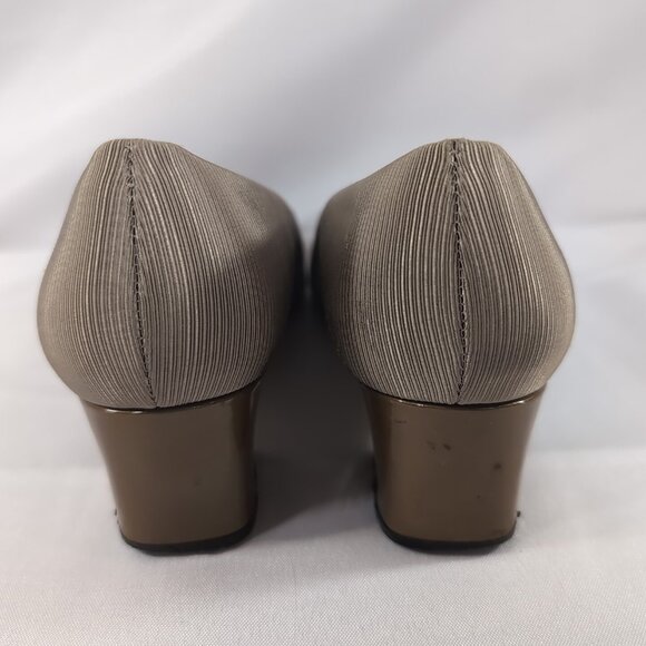 Etienne Aigner Kitten Heels Brown Tan Ribbed Taupe 8 Leather Italy Women Vintage - Picture 10 of 16